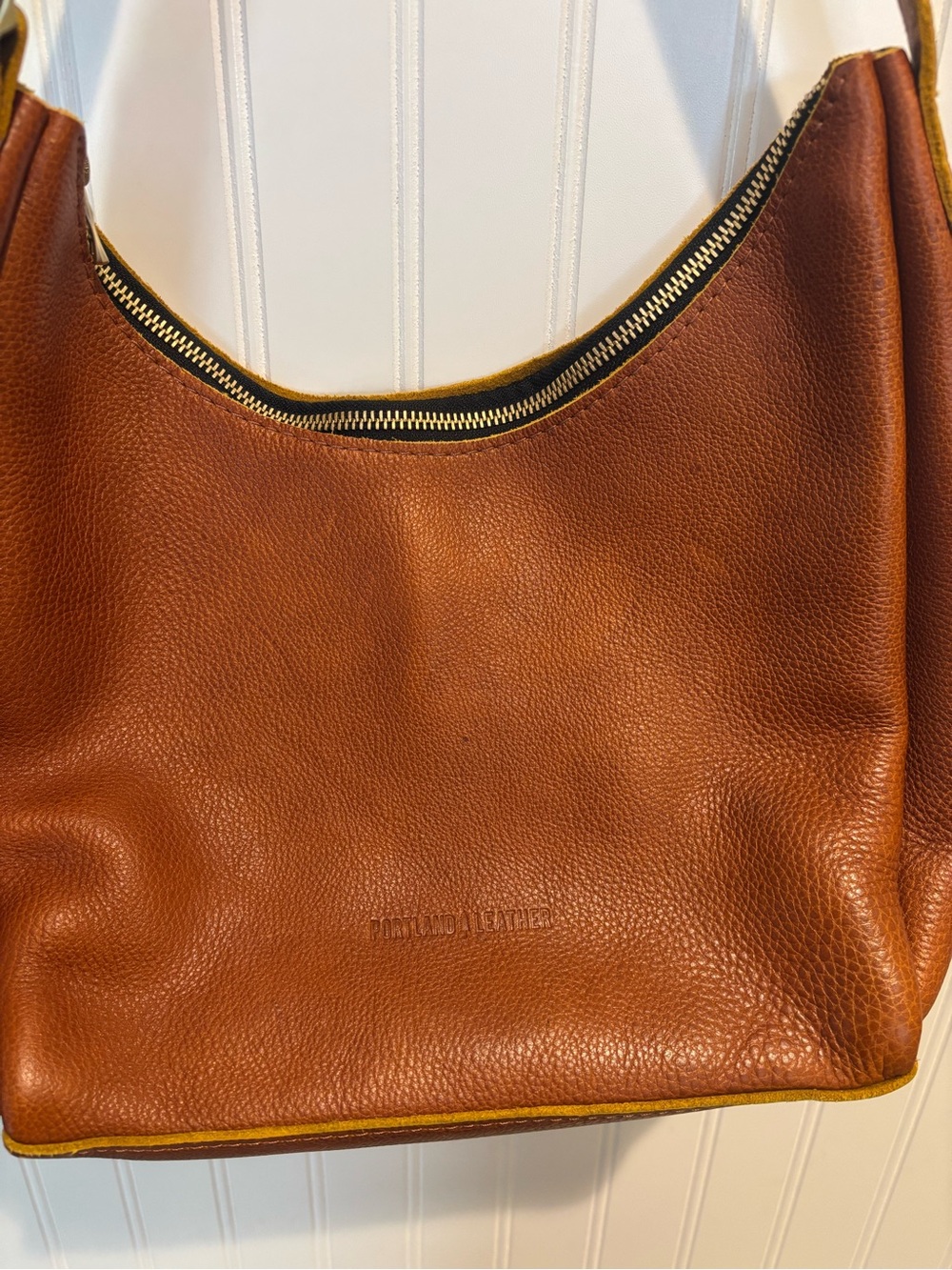 Portland Leather - Aspen Medium Shoulder bag - Picture 3 of 5